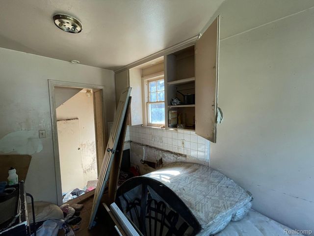 14702 CEDARGROVE Street, Detroit, MI 48205