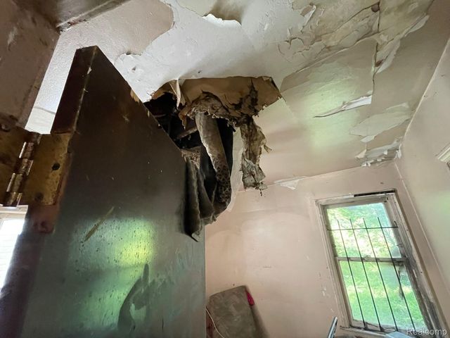 14702 CEDARGROVE Street, Detroit, MI 48205