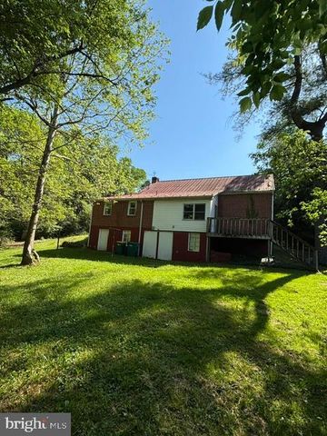 1610 HOLLY PIKE, Carlisle, PA 17015