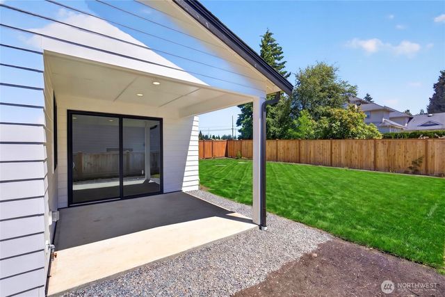 17840 86th Avenue NE, Bothell, WA 98011