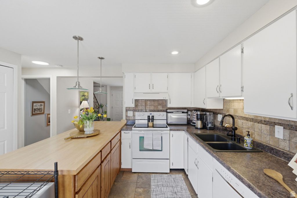 Image 12 of property listing at 4305 S HAVERFORD CT, Taylorsville, UT 84123