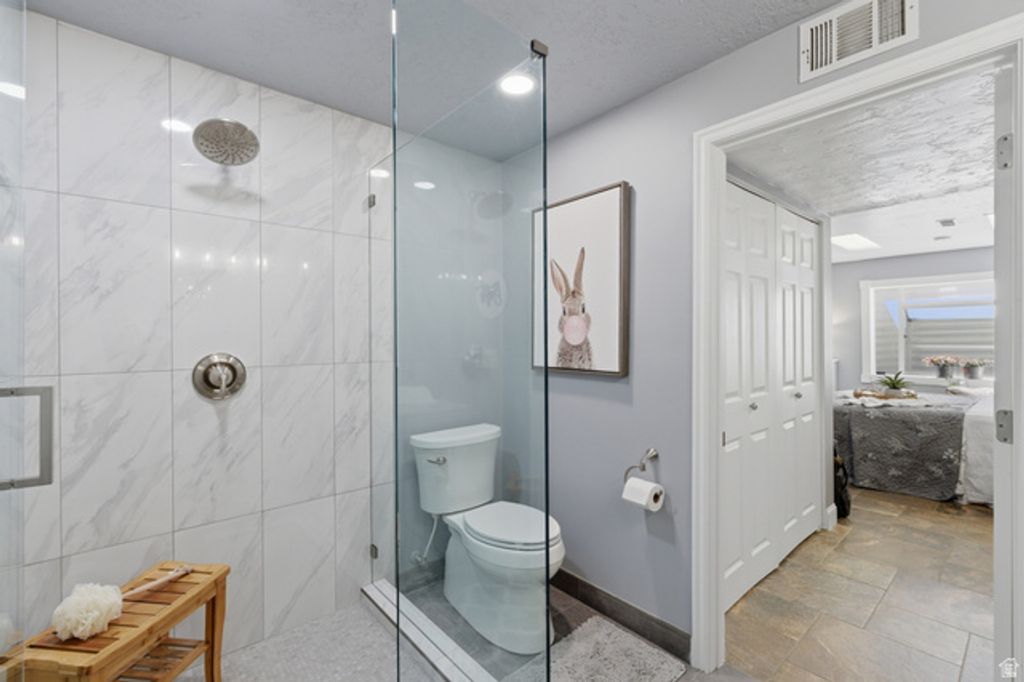 Image 18 of property listing at 4305 S HAVERFORD CT, Taylorsville, UT 84123