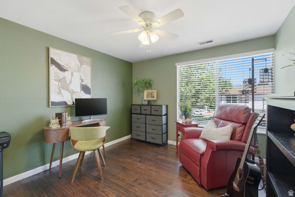 Image 23 of property listing at 4305 S HAVERFORD CT, Taylorsville, UT 84123