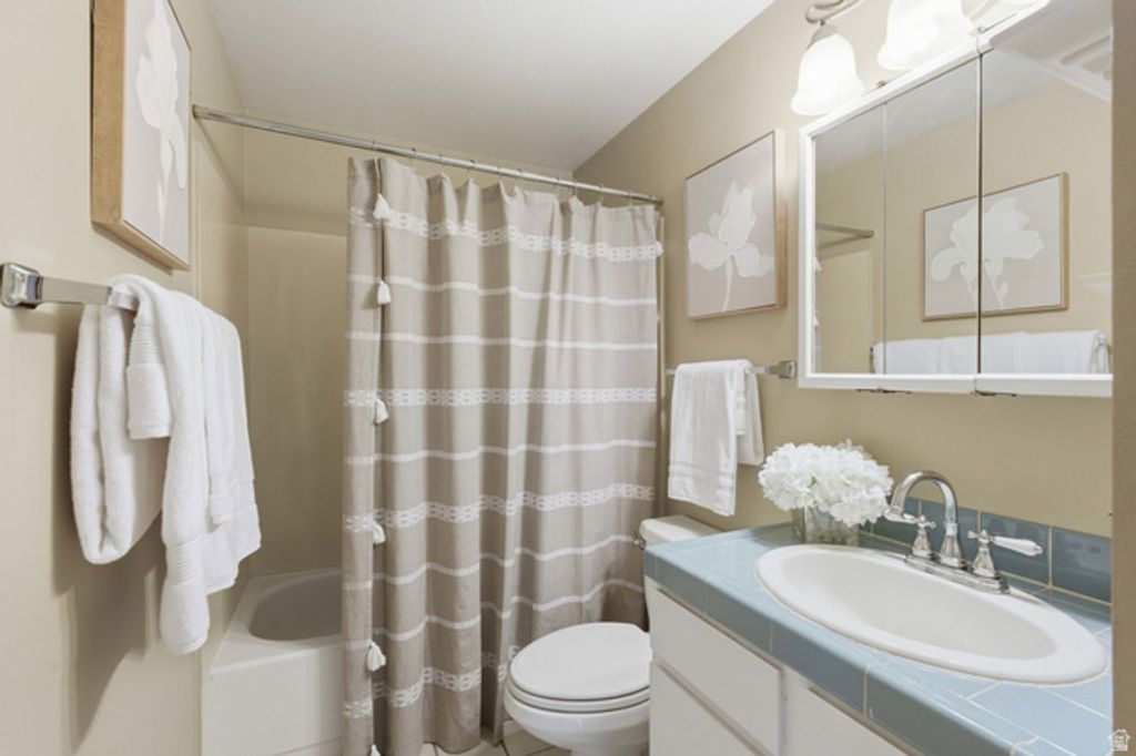 Image 26 of property listing at 4305 S HAVERFORD CT, Taylorsville, UT 84123