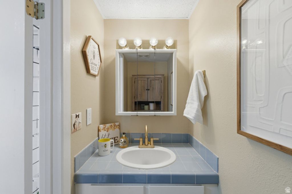 Image 27 of property listing at 4305 S HAVERFORD CT, Taylorsville, UT 84123
