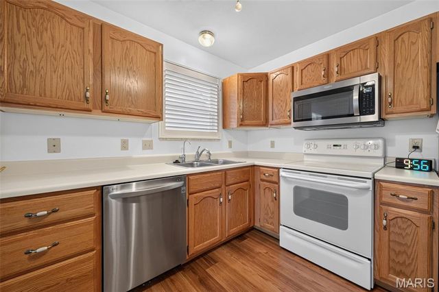 3220 Mehl Crossing Court, Mehlville, MO 63129