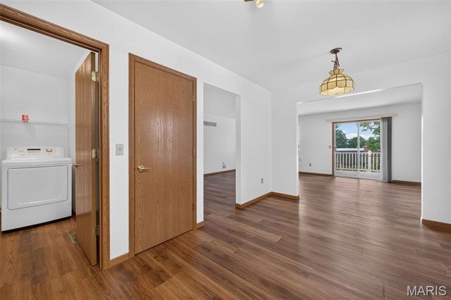 3220 Mehl Crossing Court, Mehlville, MO 63129