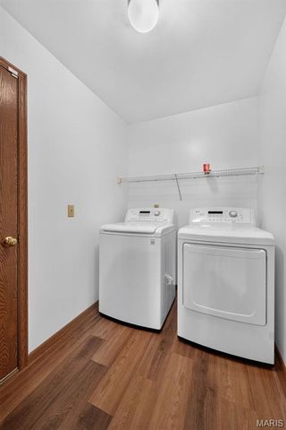 3220 Mehl Crossing Court, Mehlville, MO 63129