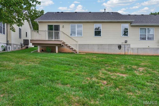 3220 Mehl Crossing Court, Mehlville, MO 63129