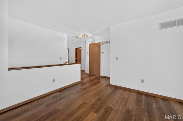3220 Mehl Crossing Court, Mehlville, MO 63129