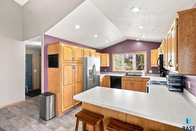 6216 S Mogen Ave Avenue, Sioux Falls, SD 57108