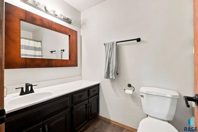 6216 S Mogen Ave Avenue, Sioux Falls, SD 57108