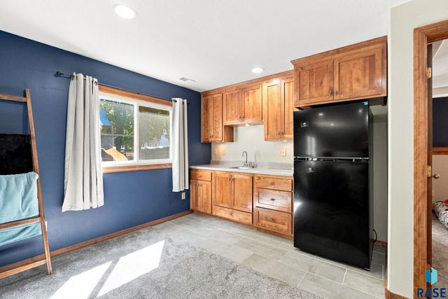 6216 S Mogen Ave Avenue, Sioux Falls, SD 57108