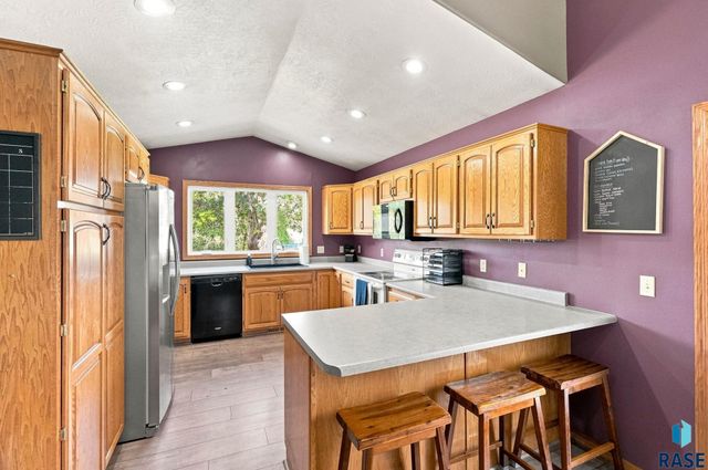 6216 S Mogen Ave Avenue, Sioux Falls, SD 57108