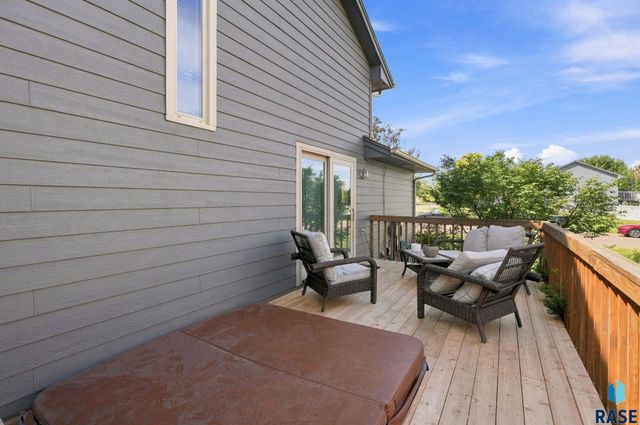 6216 S Mogen Ave Avenue, Sioux Falls, SD 57108