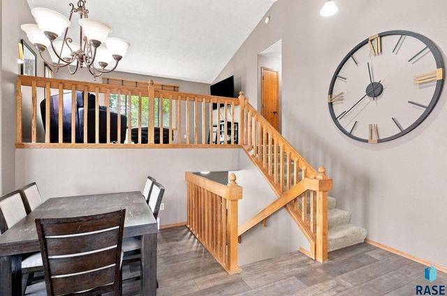 6216 S Mogen Ave Avenue, Sioux Falls, SD 57108