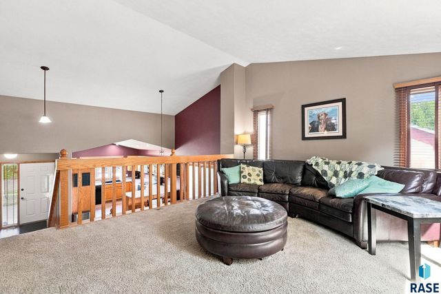 6216 S Mogen Ave Avenue, Sioux Falls, SD 57108