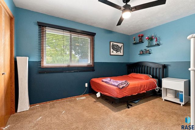 6216 S Mogen Ave Avenue, Sioux Falls, SD 57108