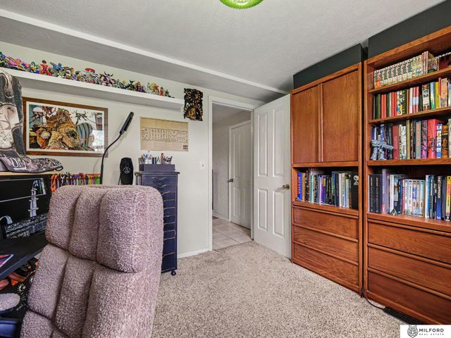 9127 Spaulding Street, Omaha, NE 68134