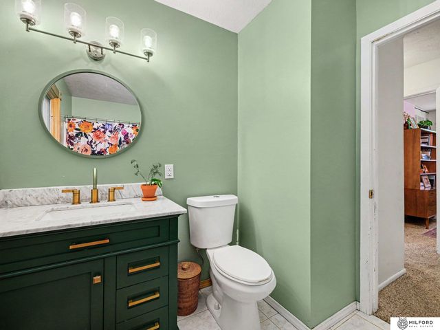 9127 Spaulding Street, Omaha, NE 68134