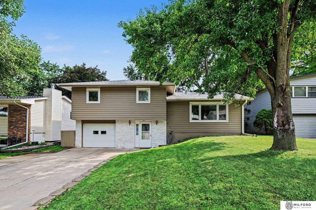 9127 Spaulding Street, Omaha, NE 68134