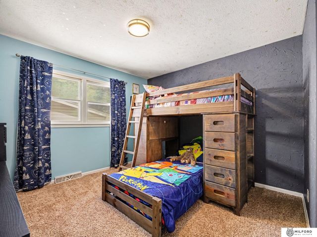9127 Spaulding Street, Omaha, NE 68134