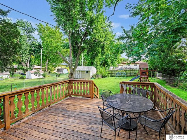 9127 Spaulding Street, Omaha, NE 68134