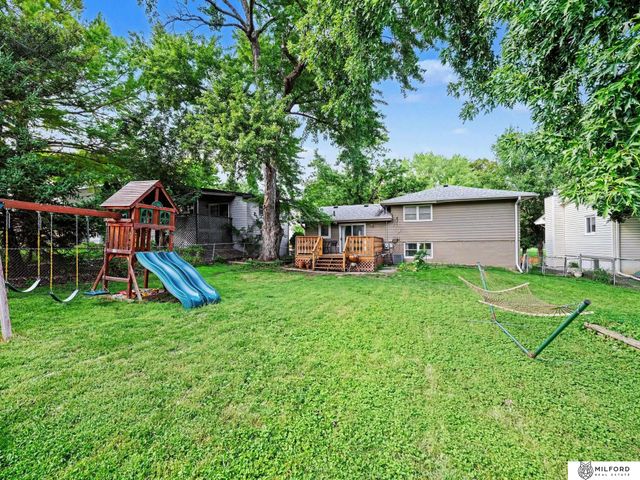 9127 Spaulding Street, Omaha, NE 68134