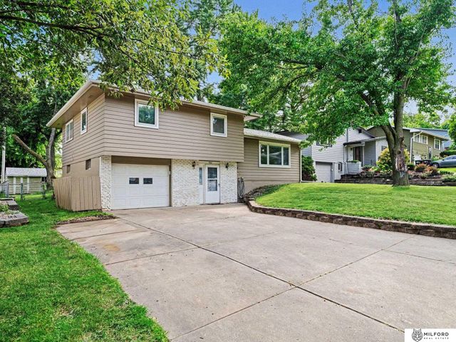 9127 Spaulding Street, Omaha, NE 68134