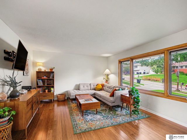 9127 Spaulding Street, Omaha, NE 68134