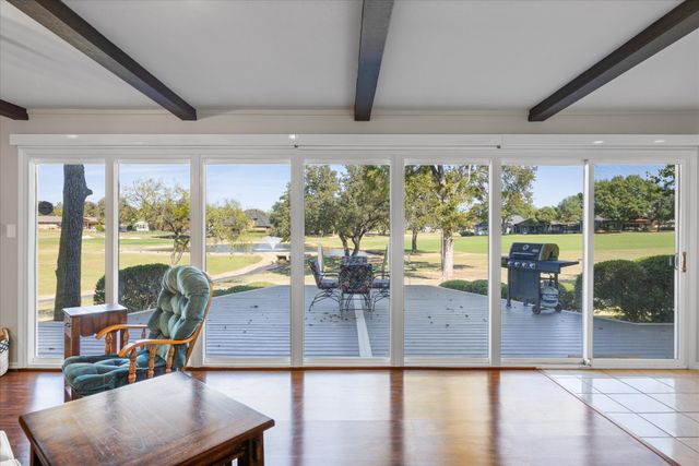 6106 Fairview Court, Granbury, TX 76049