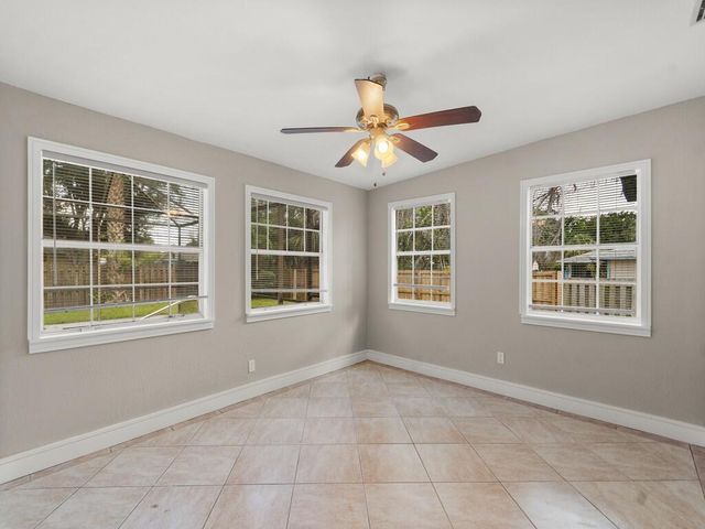 5612 Deleon Avenue, Fort Pierce, FL 34951