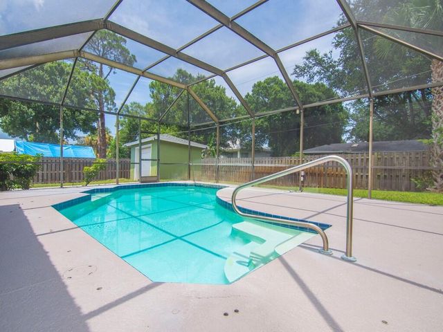 5612 Deleon Avenue, Fort Pierce, FL 34951