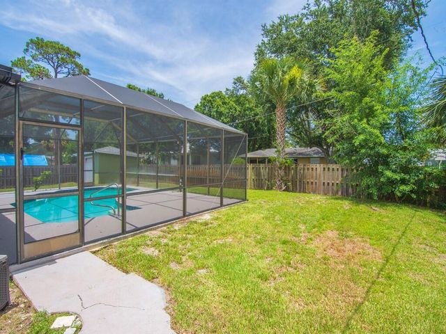 5612 Deleon Avenue, Fort Pierce, FL 34951