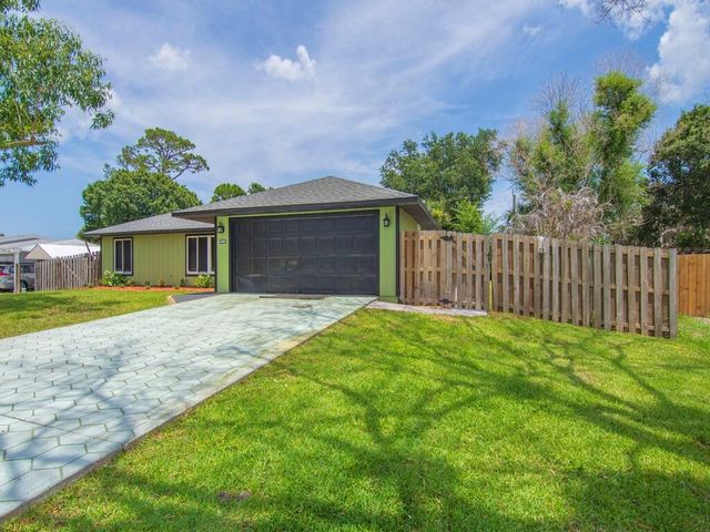 5612 Deleon Avenue, Fort Pierce, FL 34951