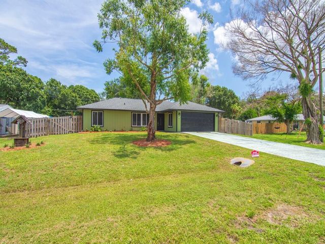 5612 Deleon Avenue, Fort Pierce, FL 34951
