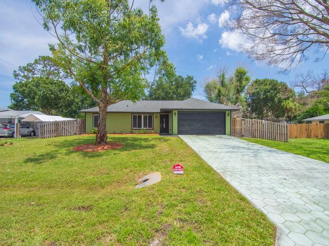 5612 Deleon Avenue, Fort Pierce, FL 34951