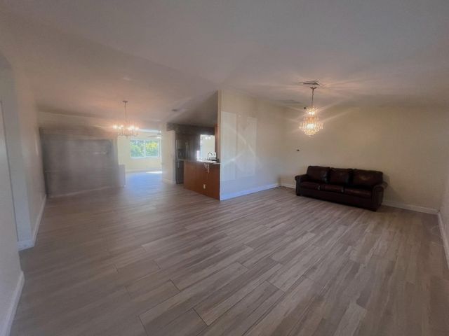 861 SW 55th Way, Margate, FL 33068