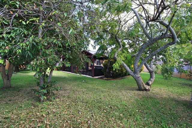 861 SW 55th Way, Margate, FL 33068