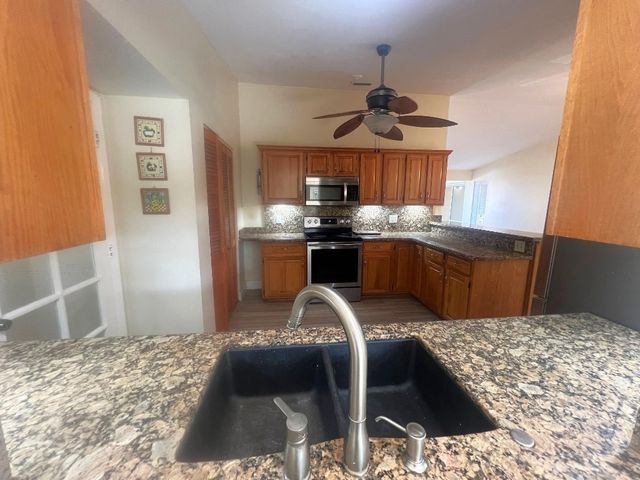 861 SW 55th Way, Margate, FL 33068