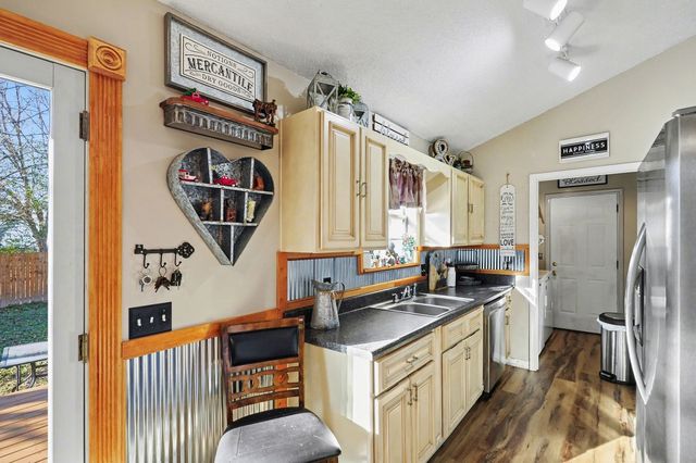 1784 Merritt St, Old Hickory, TN 37138