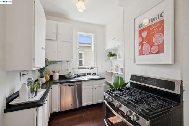 758 ALCATRAZ AVENUE, Oakland, CA 94609