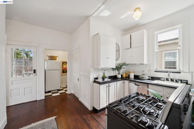 758 ALCATRAZ AVENUE, Oakland, CA 94609