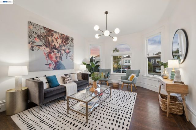 758 ALCATRAZ AVENUE, Oakland, CA 94609