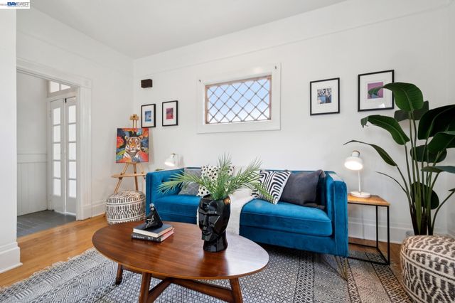 758 ALCATRAZ AVENUE, Oakland, CA 94609