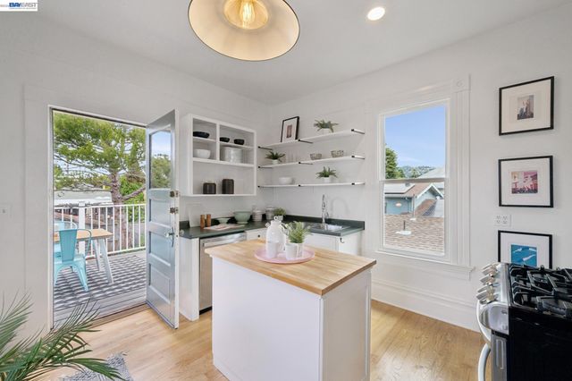 758 ALCATRAZ AVENUE, Oakland, CA 94609