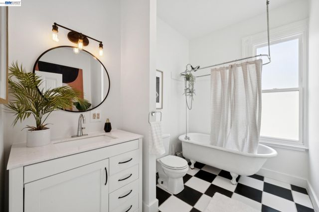 758 ALCATRAZ AVENUE, Oakland, CA 94609