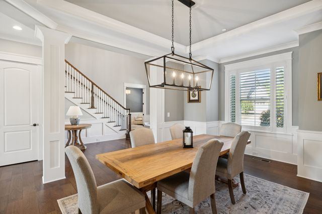 238 Bishops Gate Dr, Franklin, TN 37064