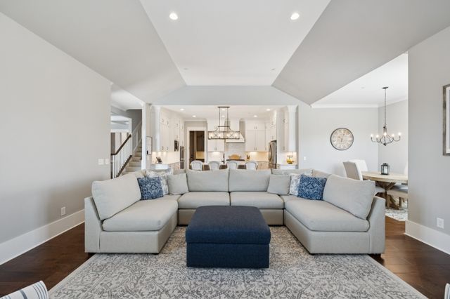 238 Bishops Gate Dr, Franklin, TN 37064