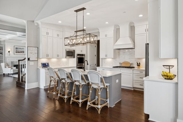 238 Bishops Gate Dr, Franklin, TN 37064